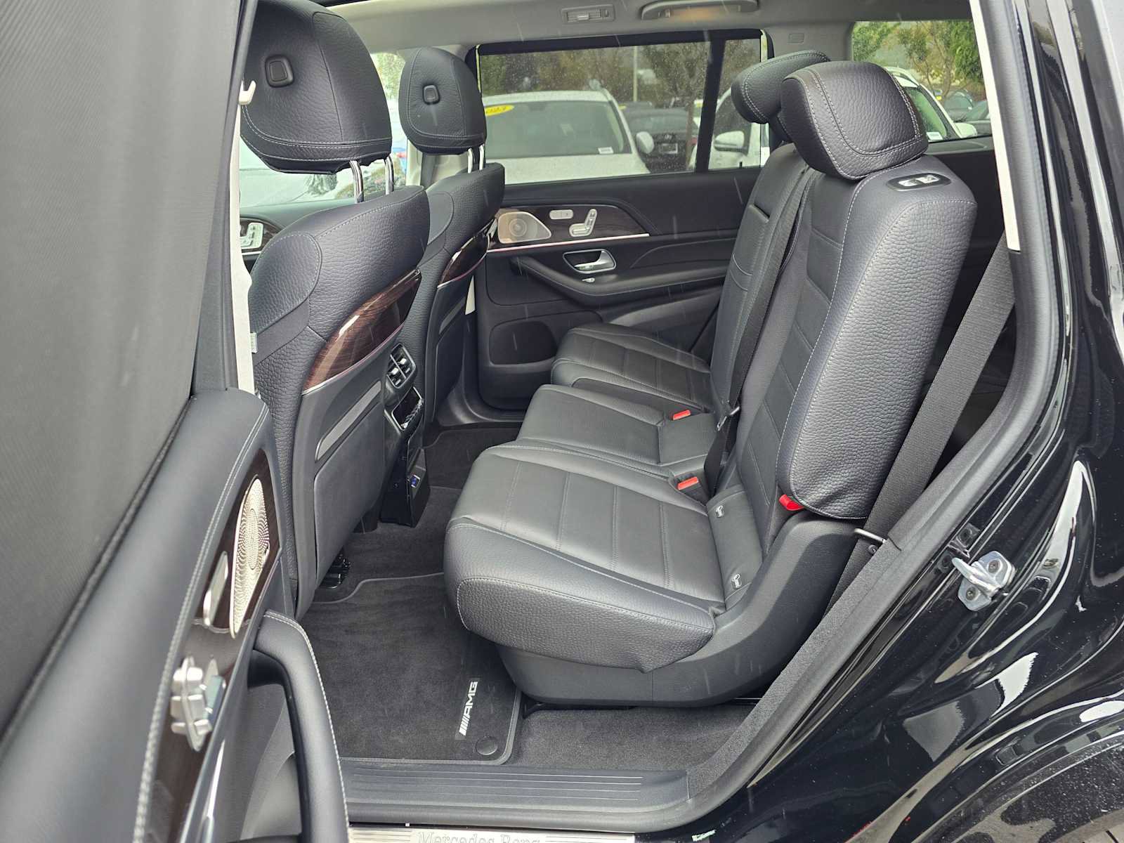 Used 2024 Mercedes-Benz GLS 580 4MATIC image 18