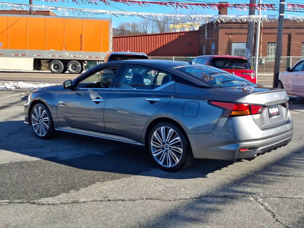 Used 2023 Nissan Altima 2.5 SL FWD image 7