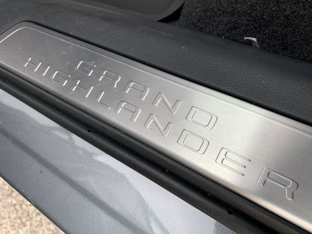 Used 2026 Toyota Grand Highlander AWD image 40