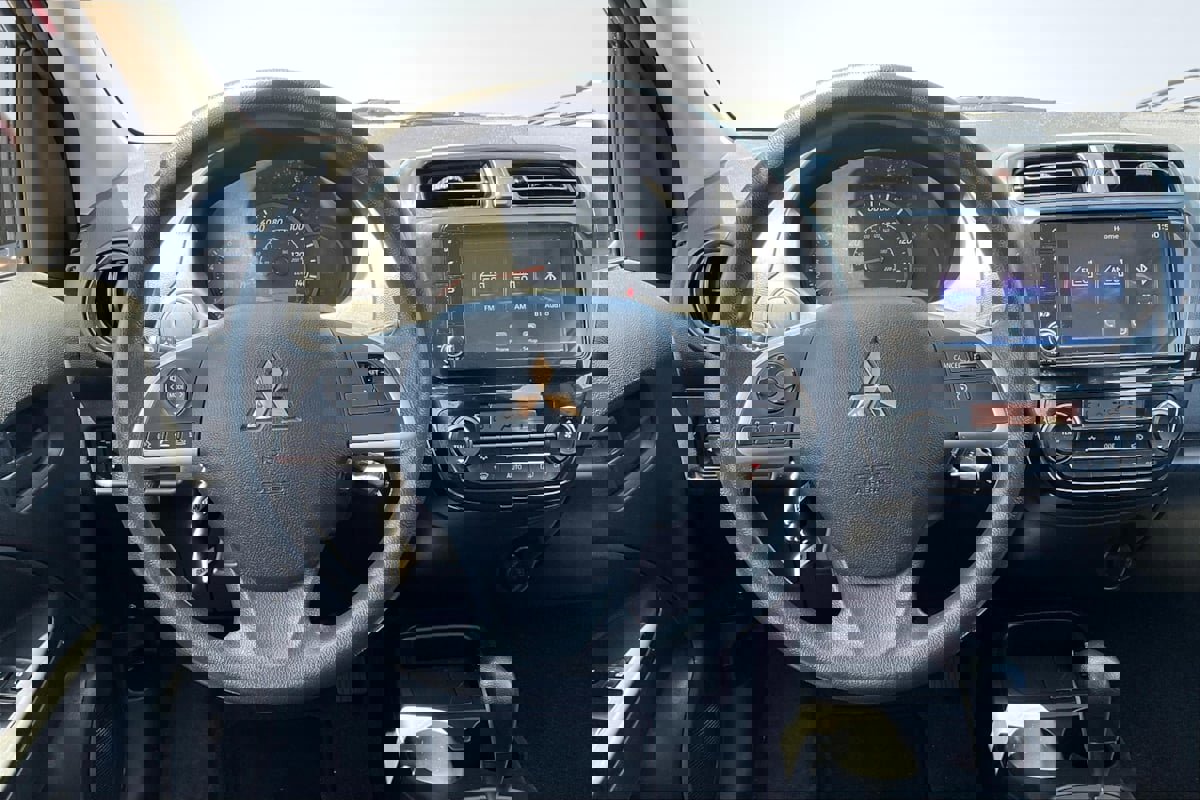 Used 2021 Mitsubishi Mirage ES image 5