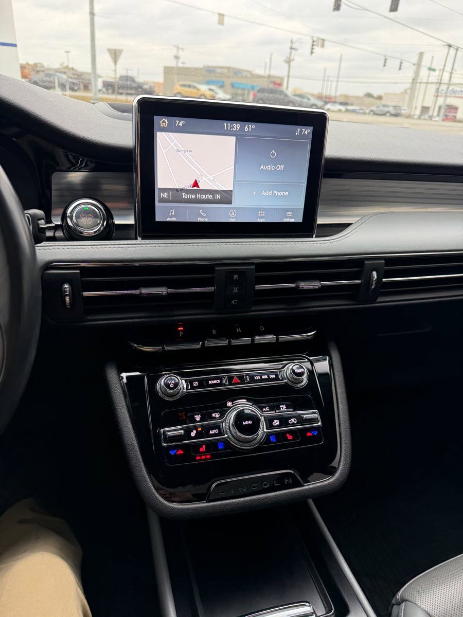 Used 2022 Lincoln Corsair Reserve w/ Equipment Group 201A image 17