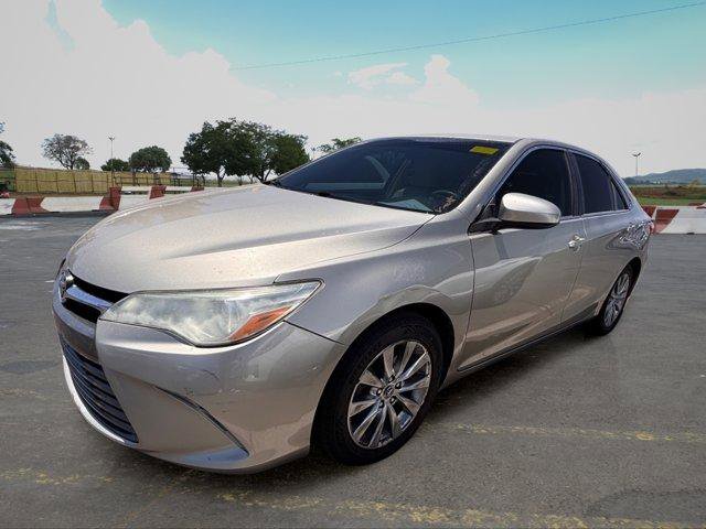 Used 2015 Toyota Camry XLE FWD image 4