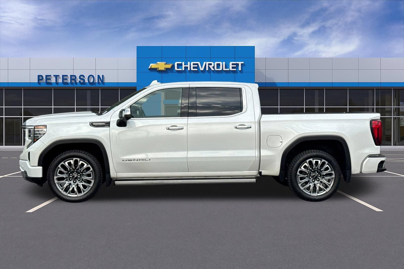 Certified 2024 GMC Sierra 1500 Denali Ultimate AWD/4WD image 7