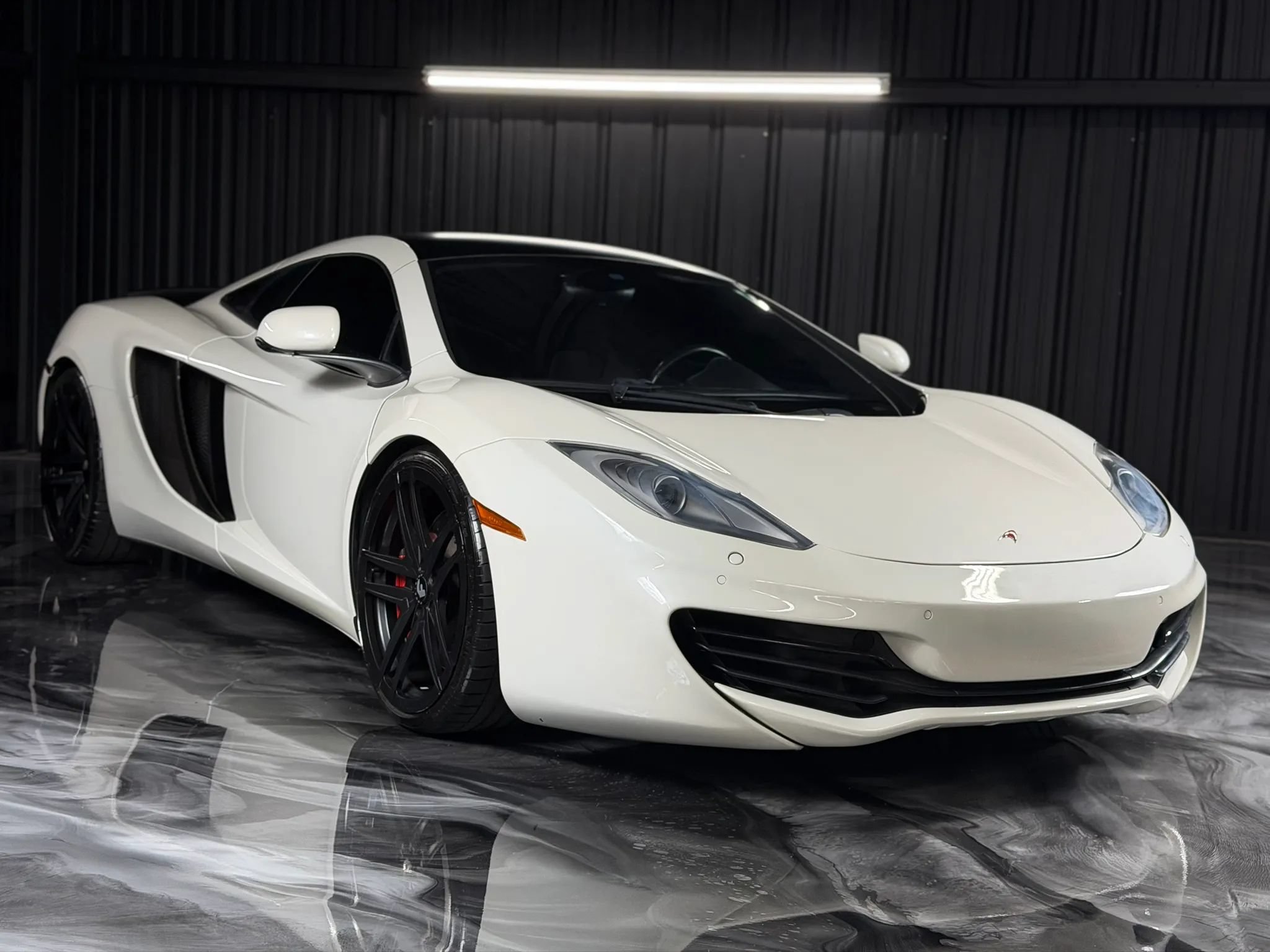 Used 2012 McLaren MP4-12C Coupe RWD image 5