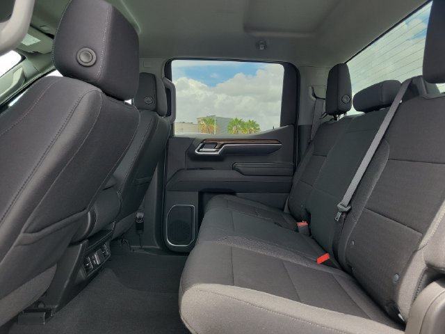 Used 2026 Chevrolet Silverado 1500 LT AWD/4WD image 15