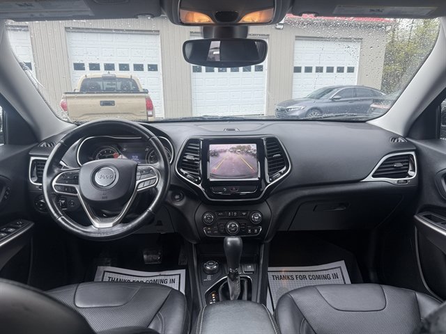 Used 2019 Jeep Cherokee Limited AWD/4WD image 27