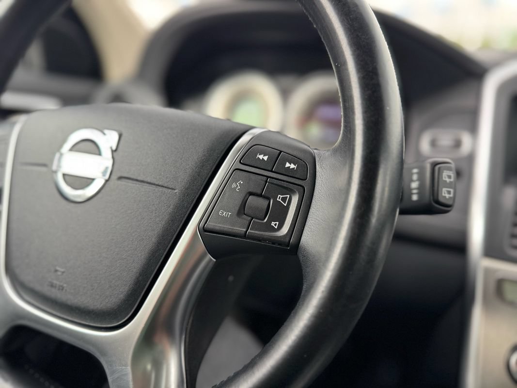 Used 2012 Volvo XC60 3.2 AWD/4WD image 21