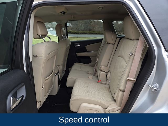 Used 2014 Dodge Journey SXT w/ Flexible Seating Group image 15