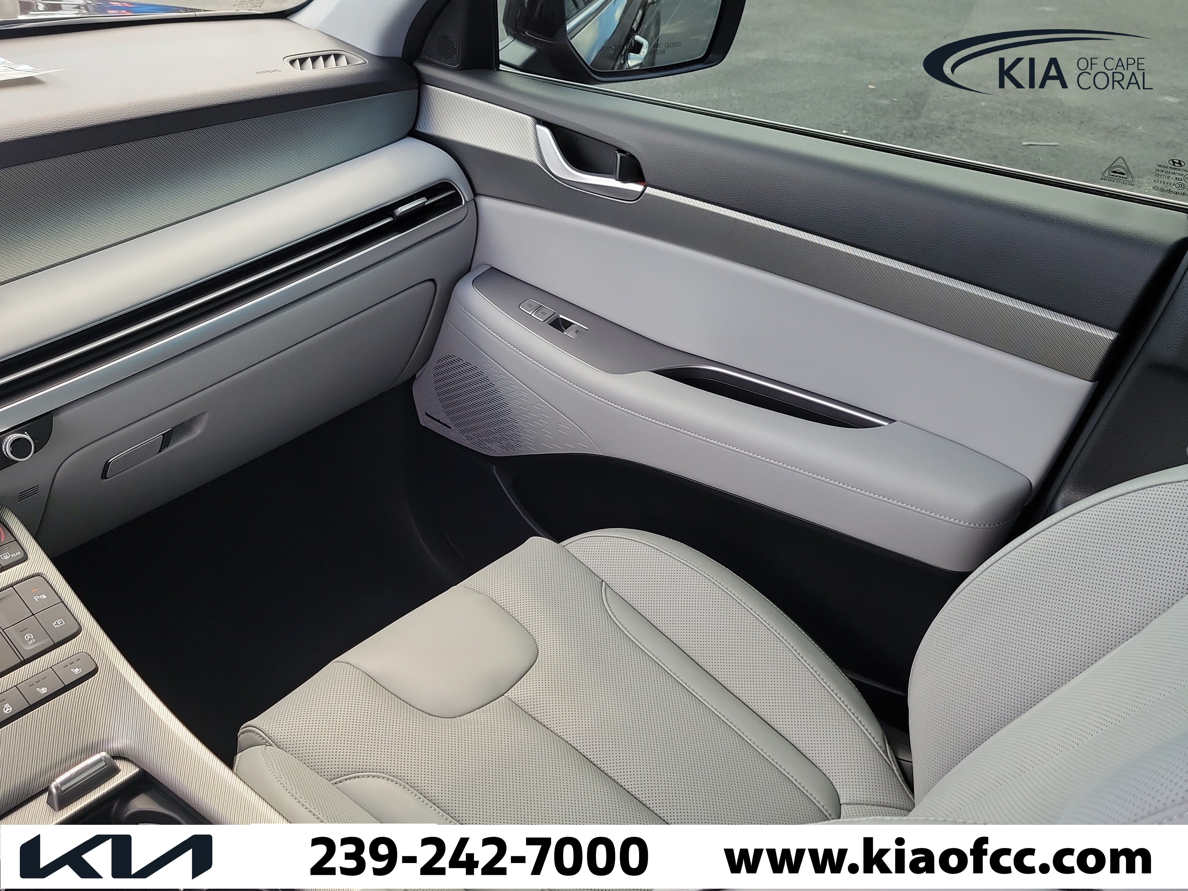 Used 2024 Hyundai Palisade SEL w/ Premium Package FWD image 18