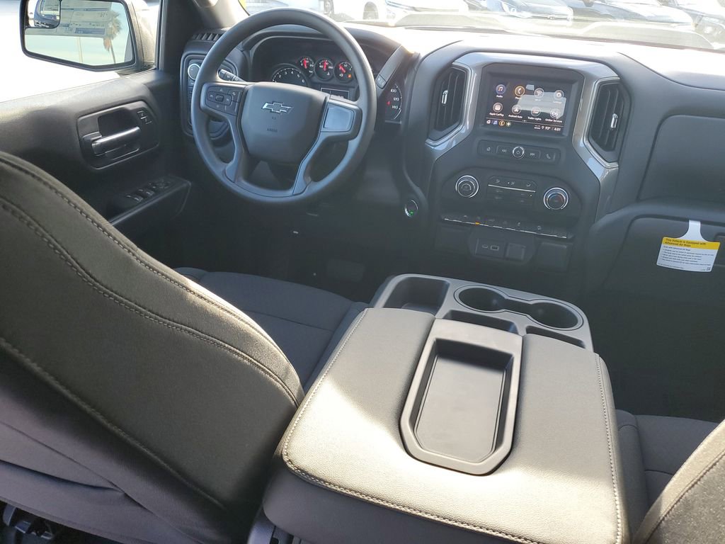 New 2026 Chevrolet Silverado 1500 Custom Trail Boss w/ LPO, Dark Essentials Package image 5