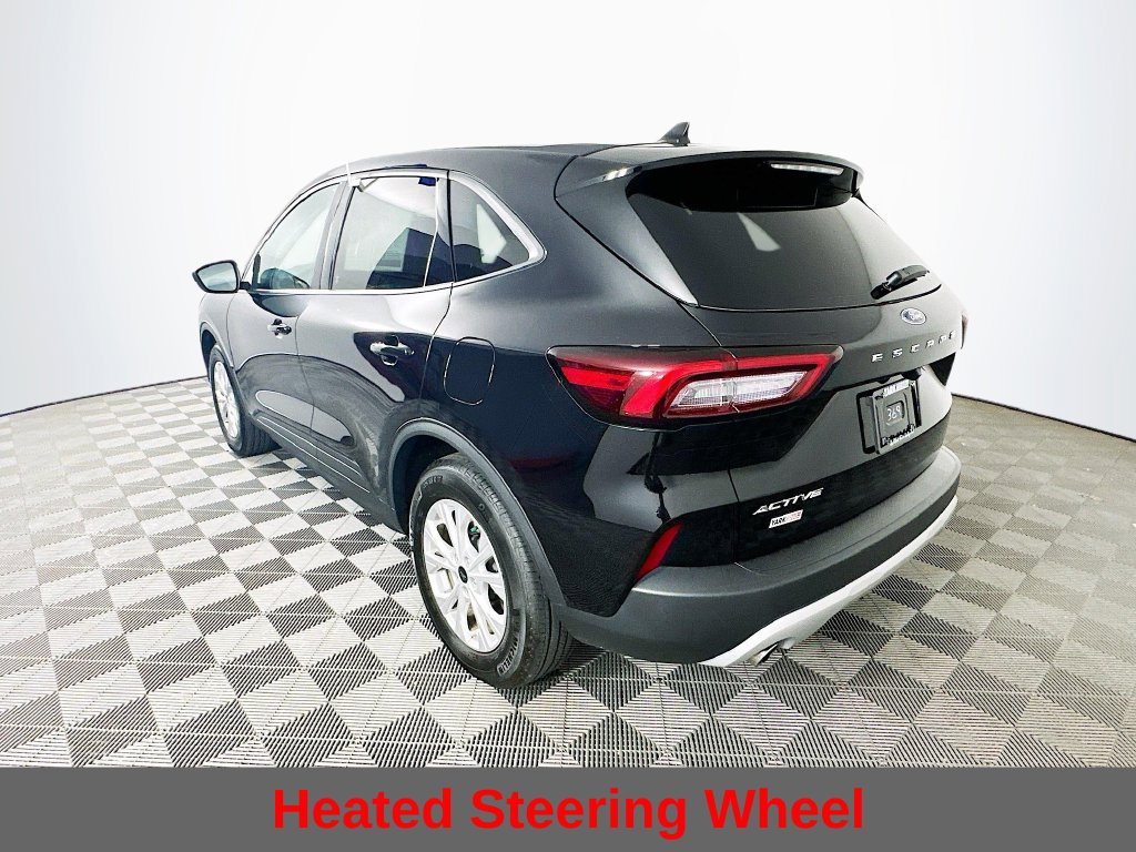 Used 2025 Ford Escape Active w/ Cold Weather Package FWD image 8