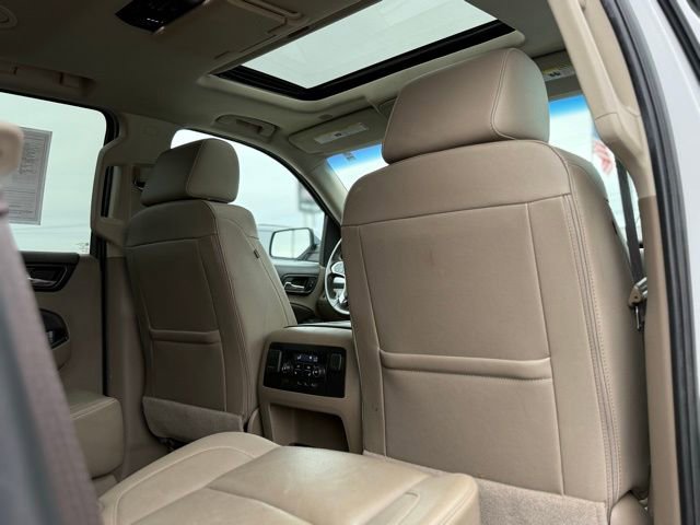 Used 2017 Chevrolet Tahoe Premier AWD/4WD image 23