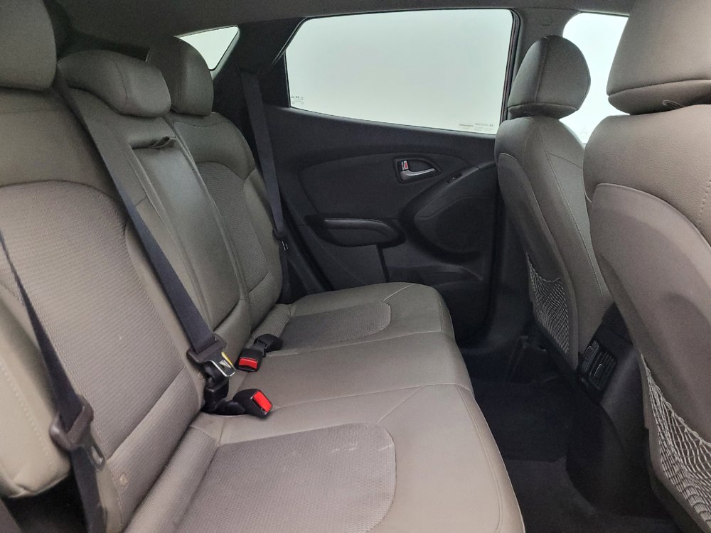 Used 2015 Hyundai Tucson SE FWD image 19