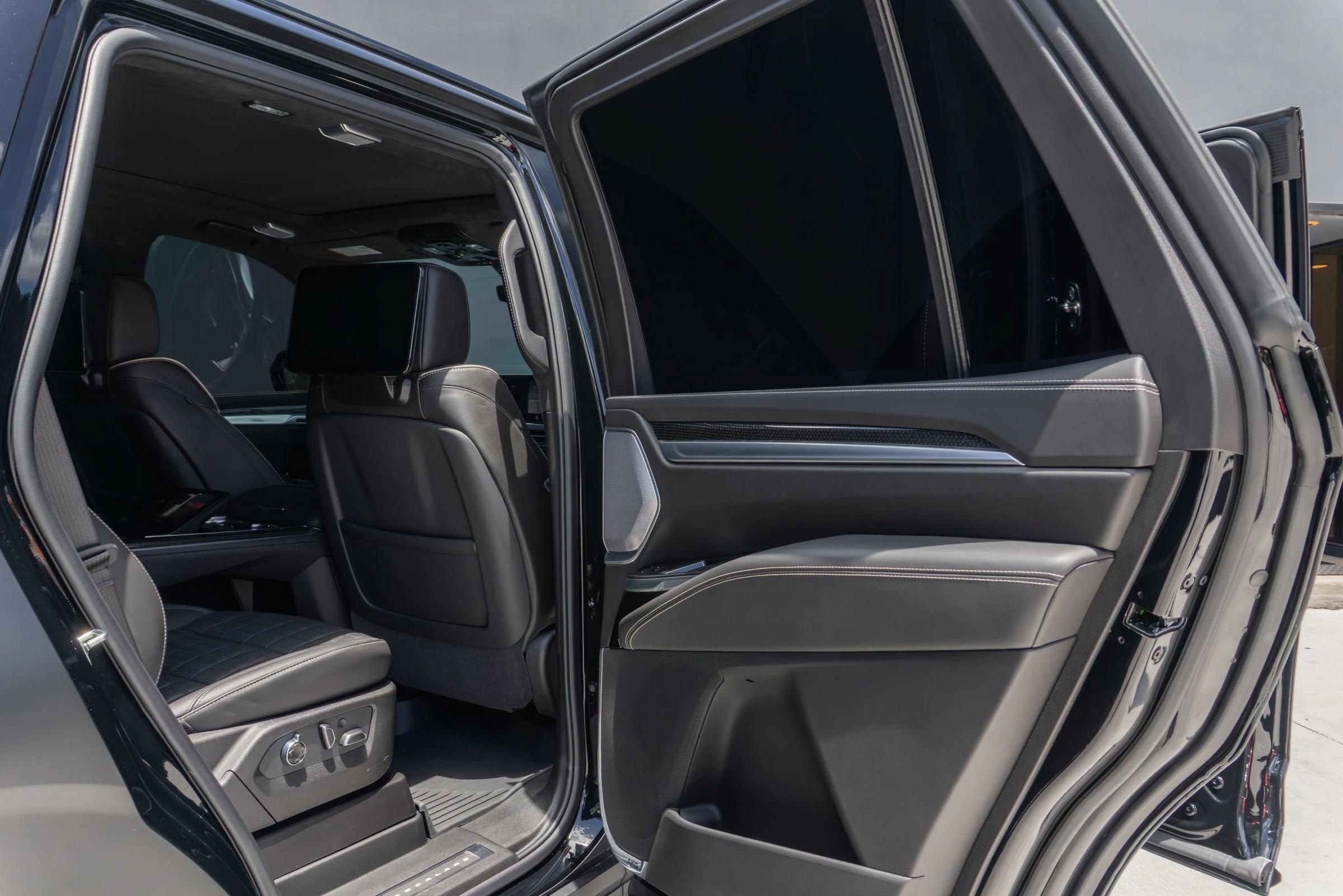 Used 2026 Cadillac Escalade V AWD/4WD image 61