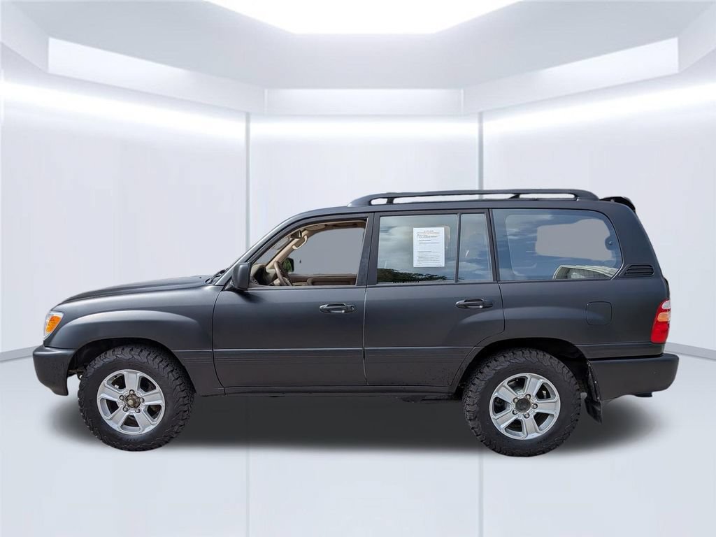 Used 2002 Toyota Land Cruiser AWD/4WD video 2