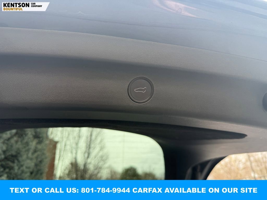 Used 2022 Tesla Model Y Performance image 33