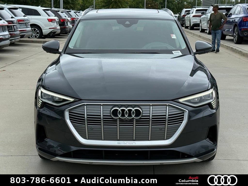 Used 2019 Audi e-tron Prestige w/ Prestige Package AWD/4WD image 9