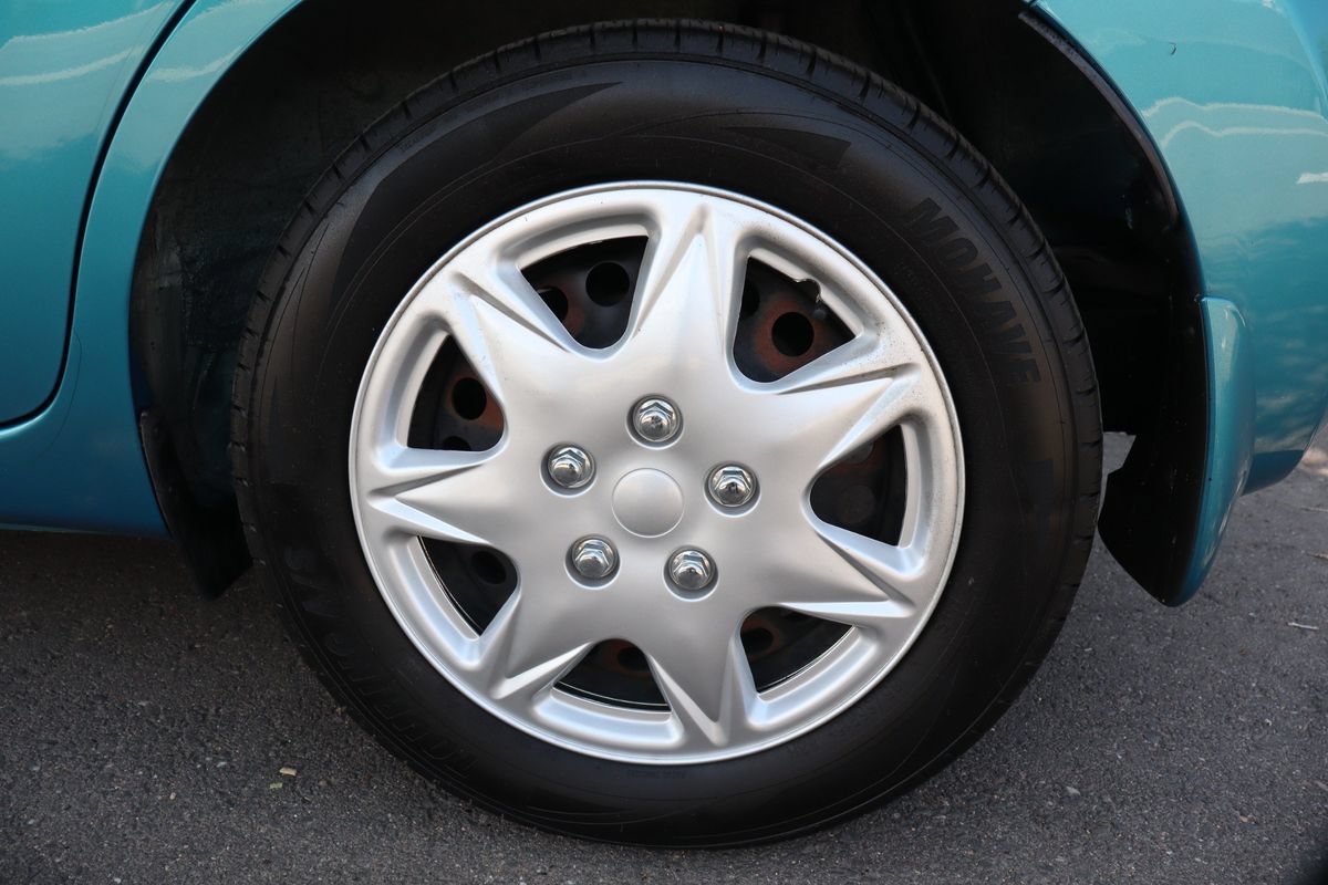 Used 2015 Nissan Versa Note SV FWD image 41