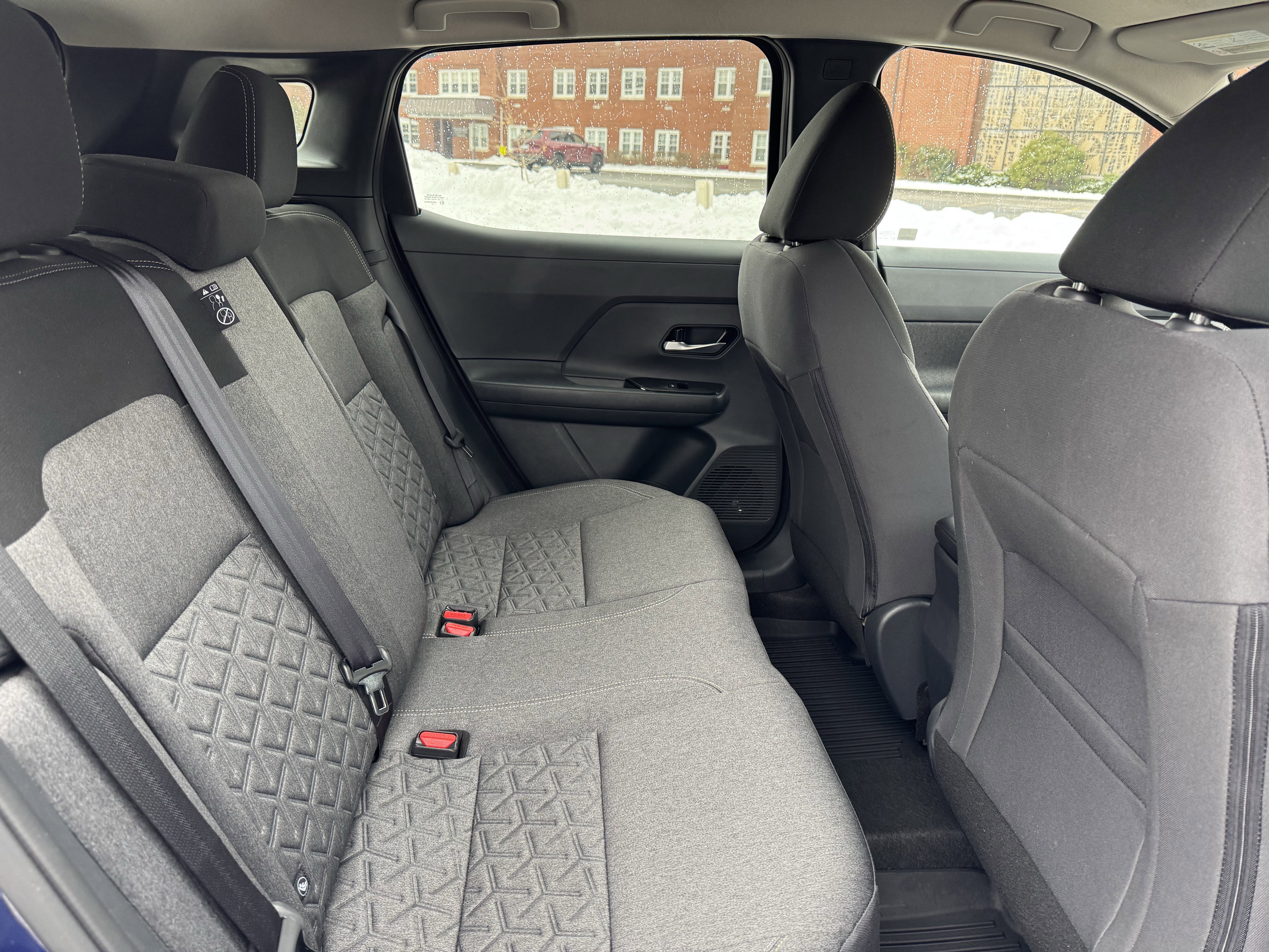 Used 2025 Nissan Kicks SV image 32