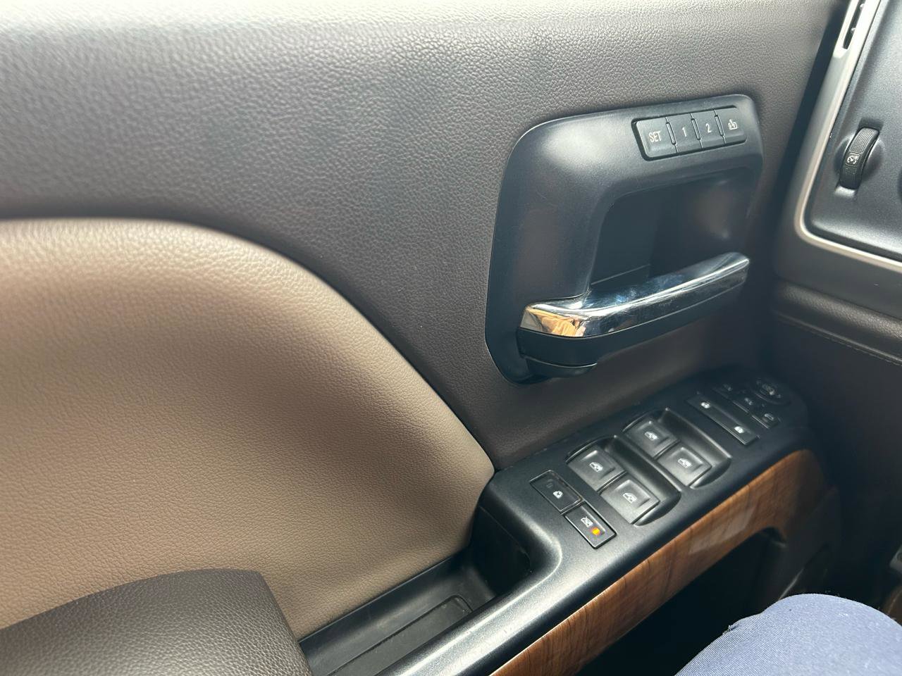 Used 2014 GMC Sierra 1500 SLT w/ SLT Preferred Package image 28