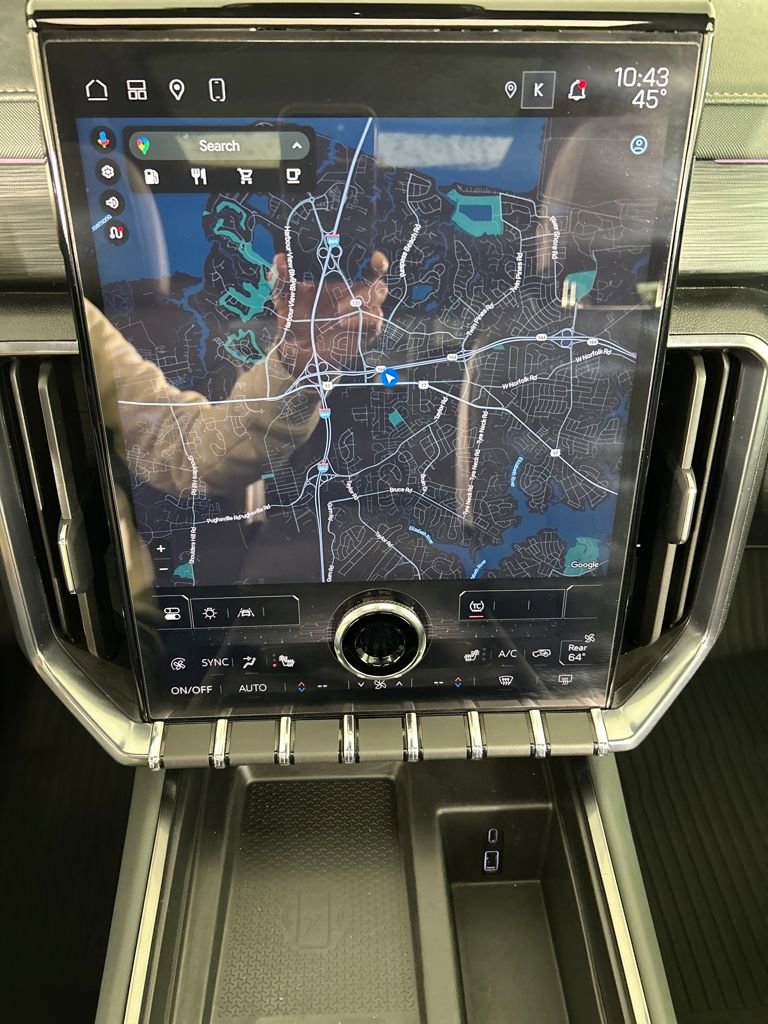 Used 2024 GMC Acadia AT4 w/ Luxury Package image 14