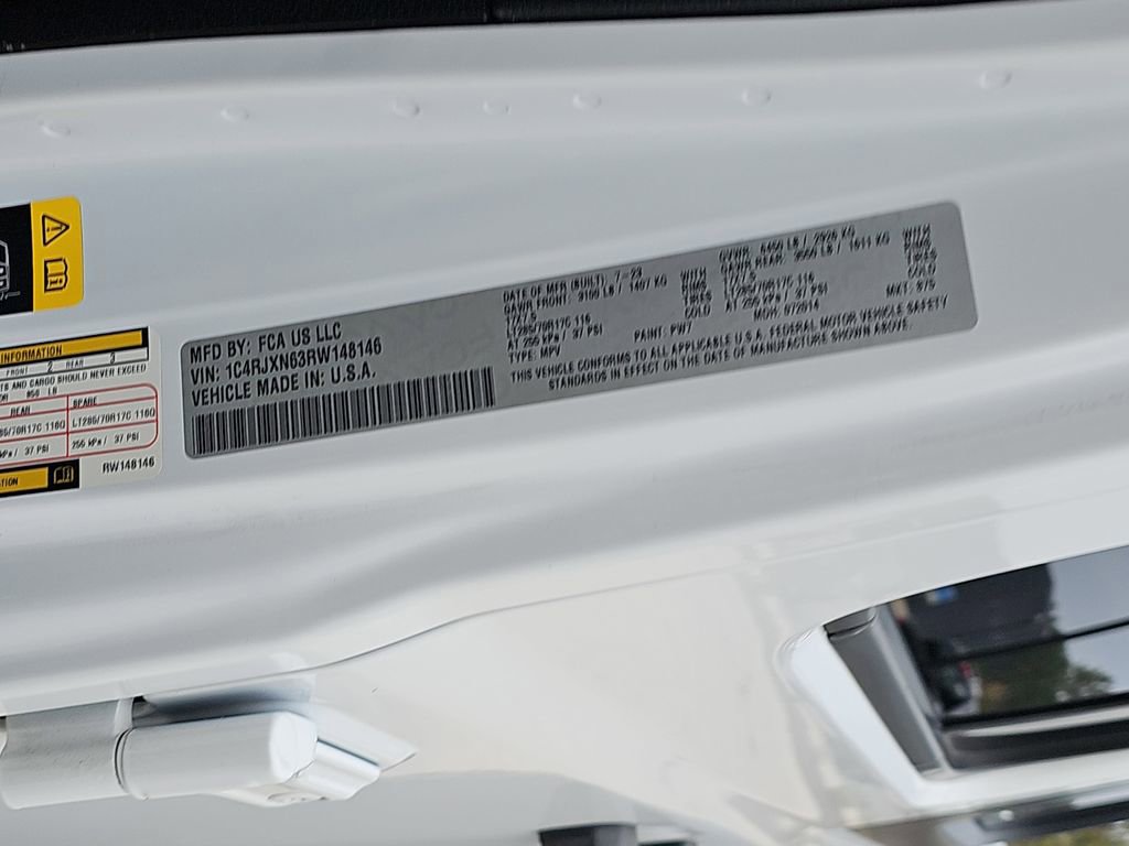 Used 2024 Jeep Wrangler Unlimited image 40