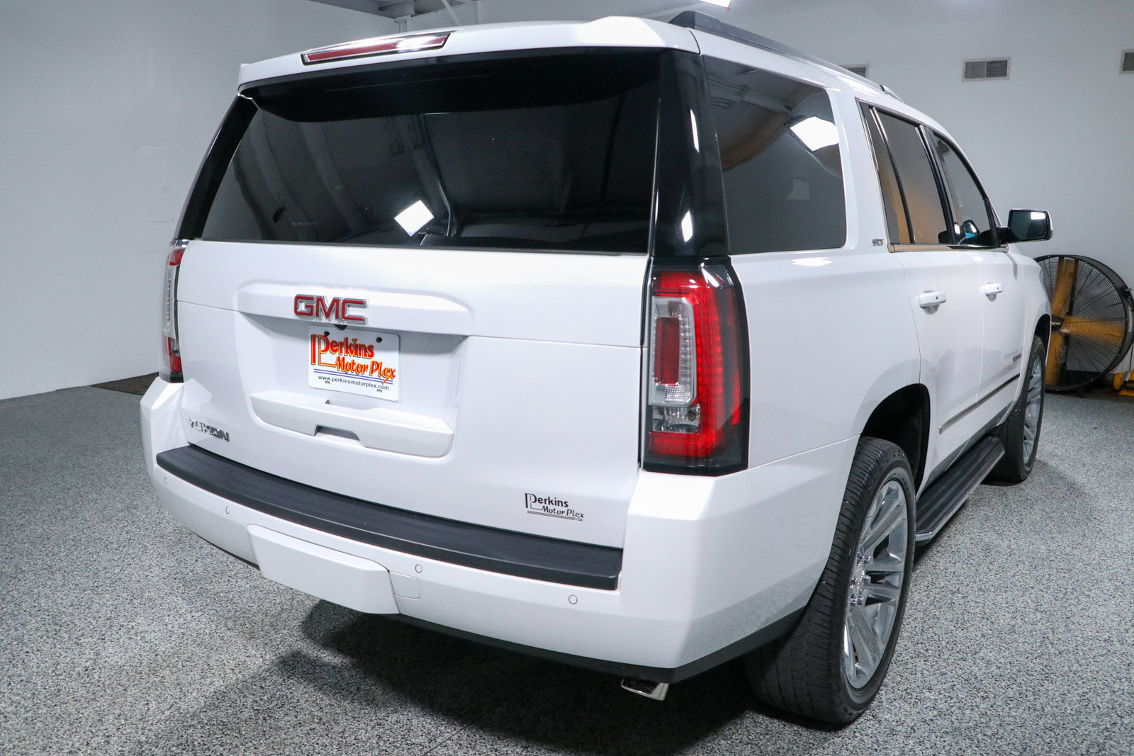 Used 2020 GMC Yukon SLT w/ Premium Edition RWD image 7
