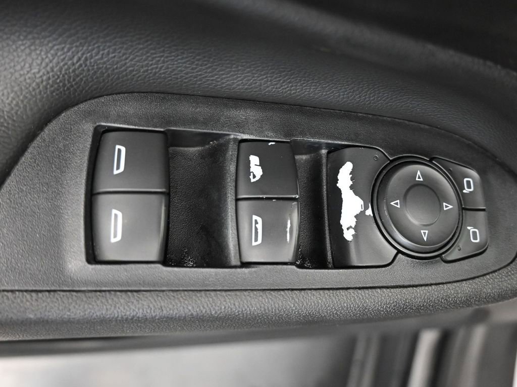 Used 2020 Chevrolet Equinox LT image 23