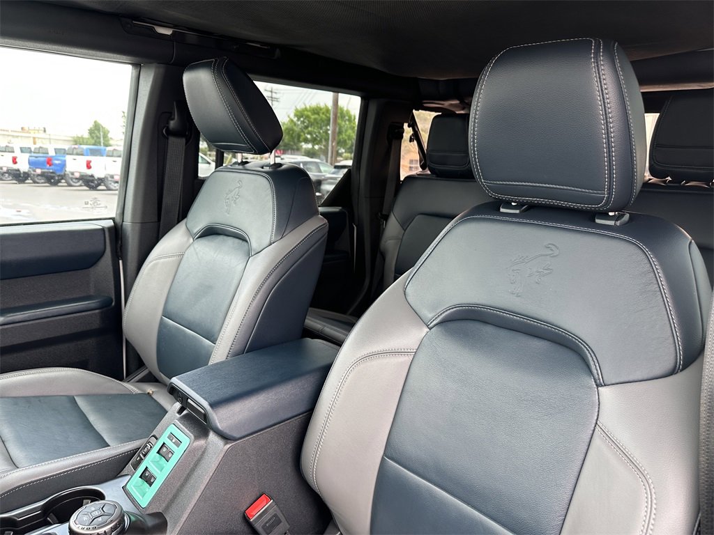 Used 2022 Ford Bronco Outer Banks image 10