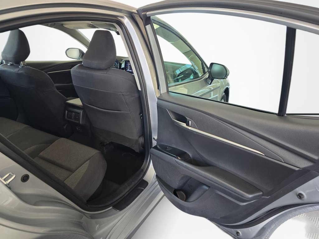 Used 2025 Toyota Camry LE FWD image 38