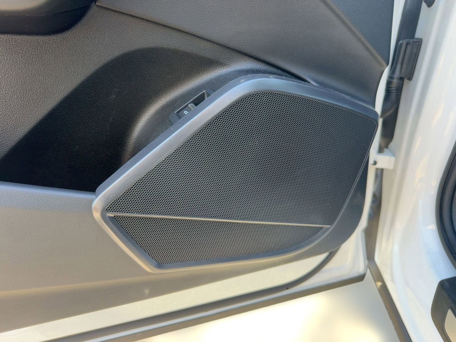 Used 2025 Audi Q5 2.0T Premium w/ Convenience Plus Package image 22