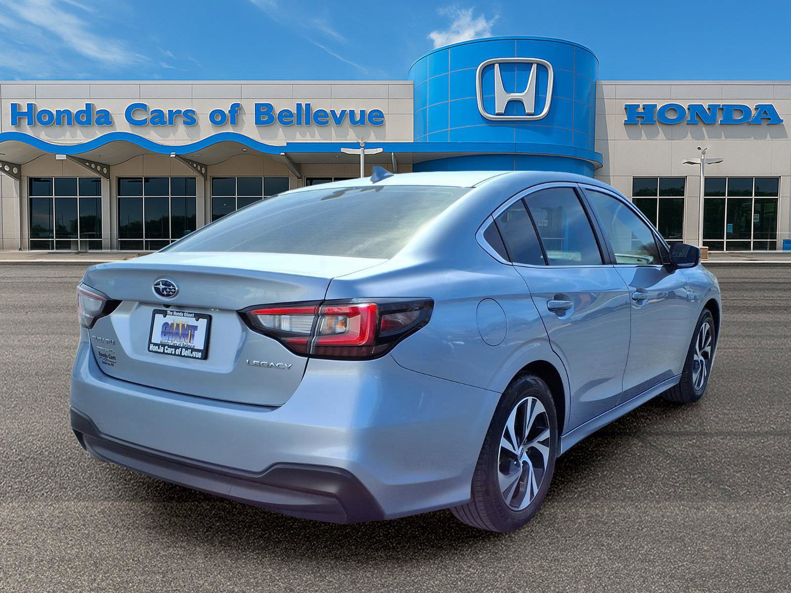 Used 2022 Subaru Legacy Premium AWD/4WD image 8