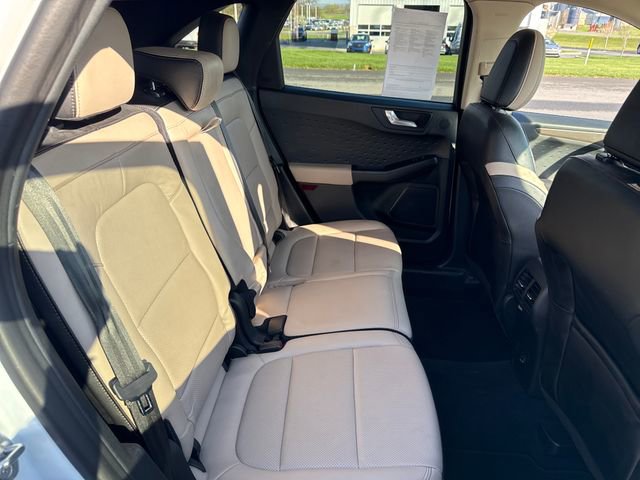 Used 2020 Ford Escape Titanium image 14