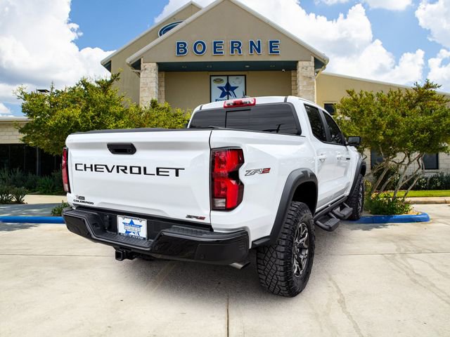 Used 2025 Chevrolet Colorado ZR2 w/ Technology Package AWD/4WD image 6