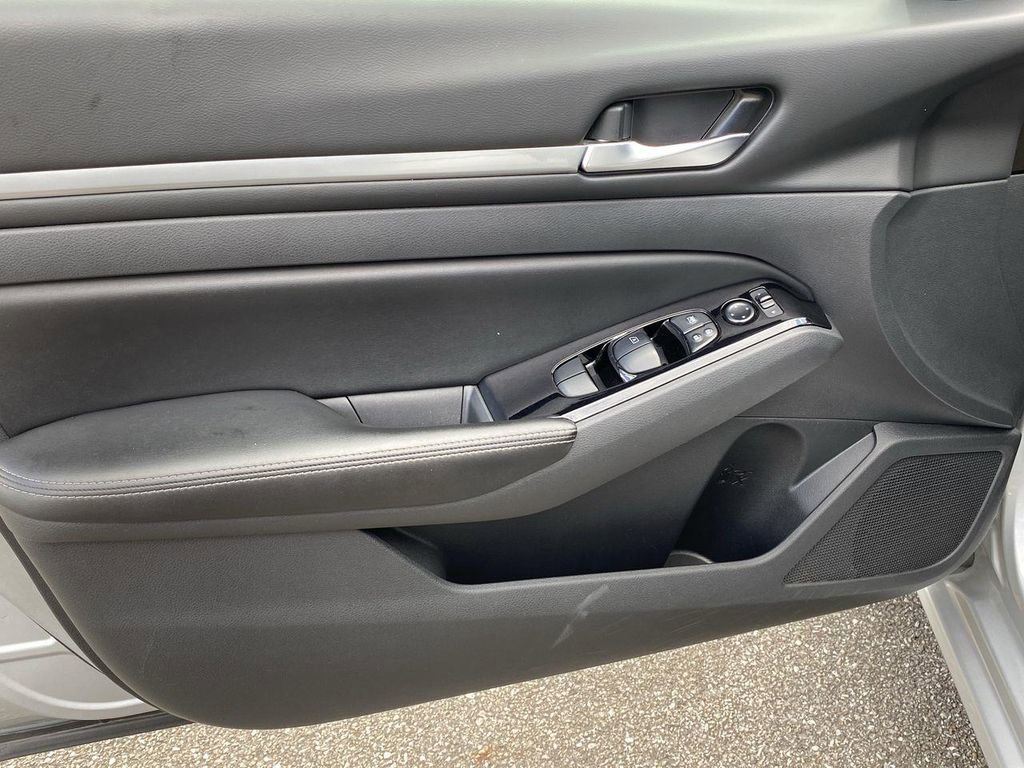 Used 2023 Nissan Altima 2.5 SV image 20