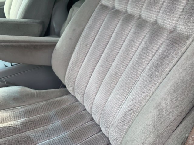 Used 1994 Chevrolet Suburban 2WD image 5