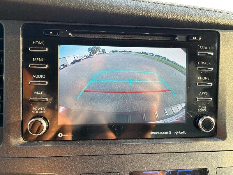 Used 2020 Toyota Sienna XLE 7 Passenger AWD 4dr Mini V image 17