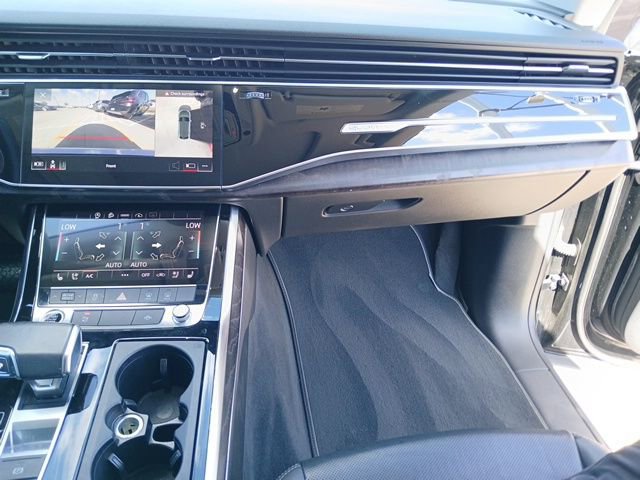 Used 2022 Audi Q8 Premium Plus image 18