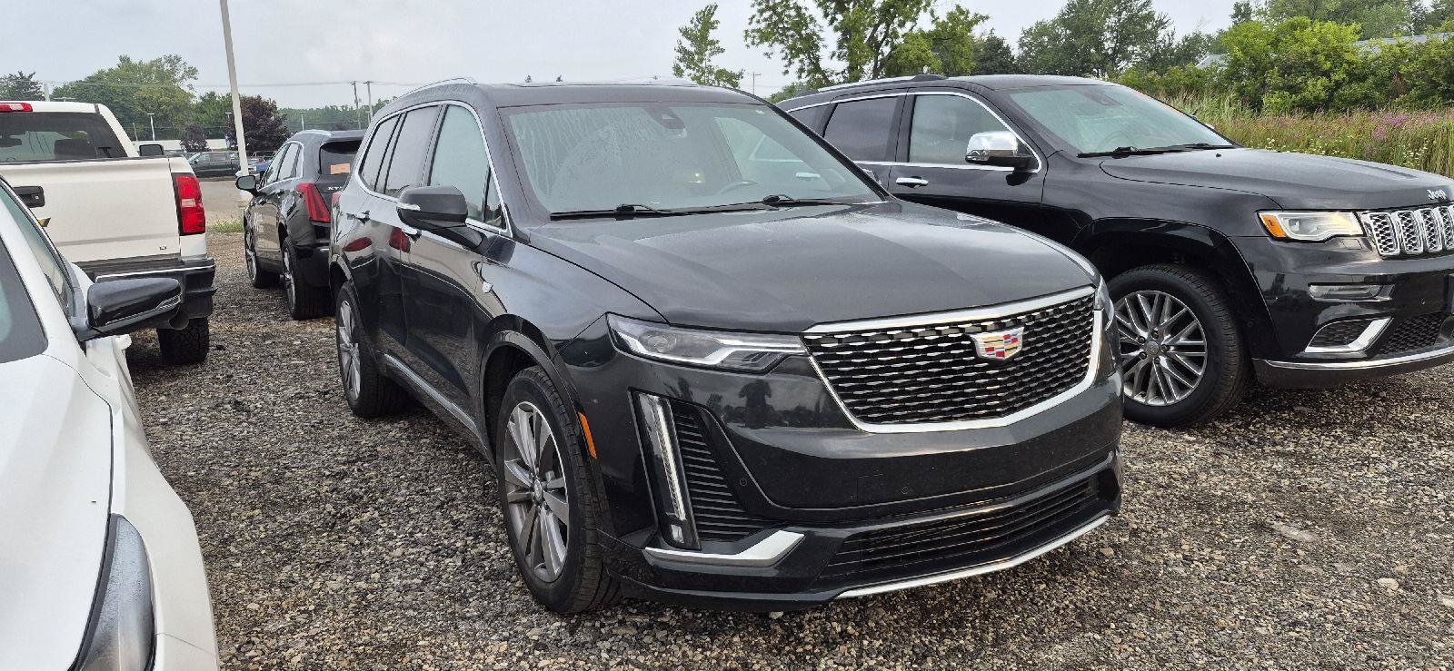 Used 2024 Cadillac XT6 Premium Luxury w/ LPO, Floor Liner Package FWD image 2