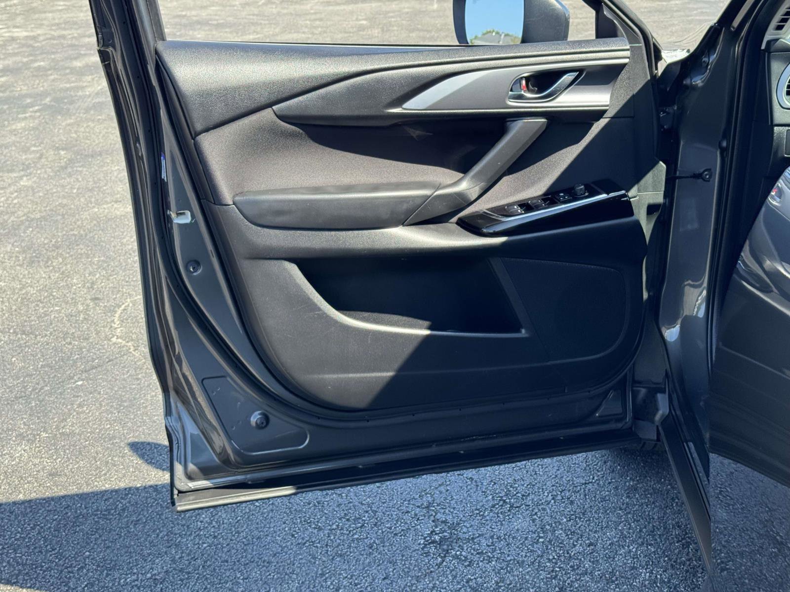 Used 2021 MAZDA CX-9 Sport image 17