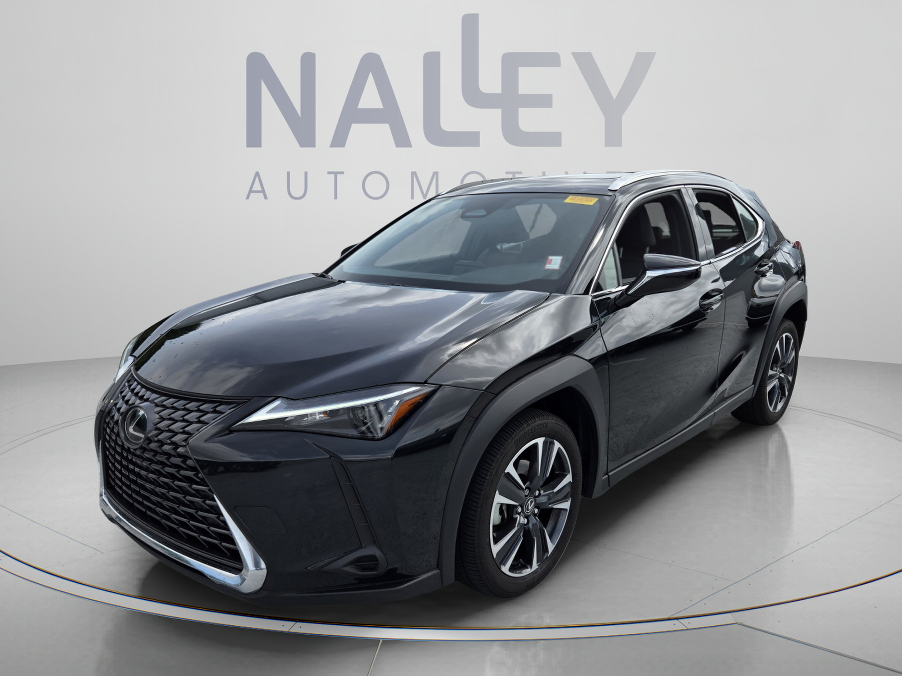Certified 2025 Lexus UX 300h FWD w/ Accessory Package (Z1)