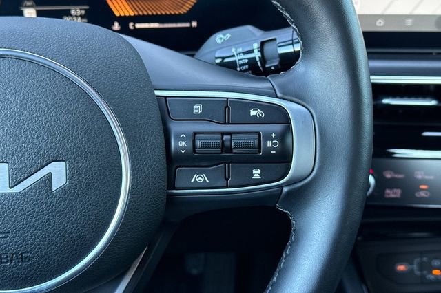 Certified 2025 Kia K5 GT-Line image 31