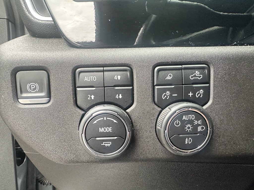 Used 2024 Chevrolet Silverado 2500 LTZ image 12