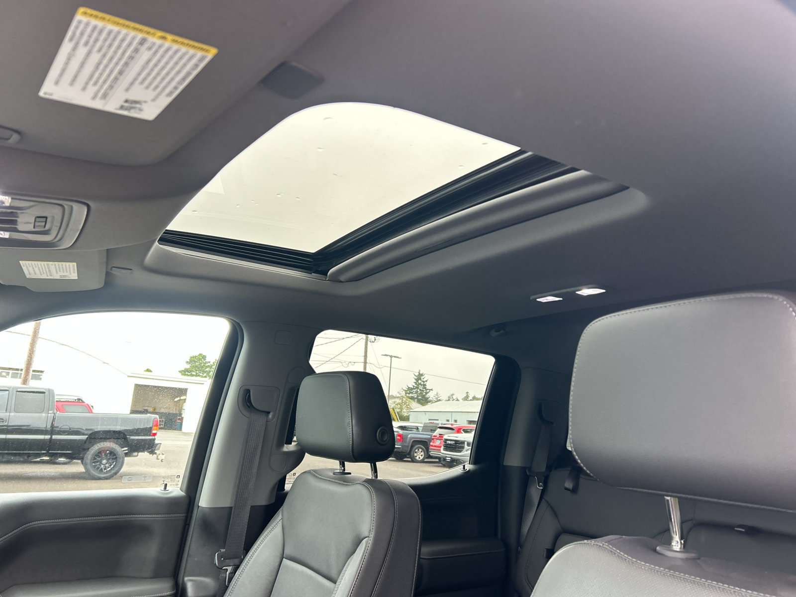 Used 2019 GMC Sierra 1500 SLT w/ SLT Premium Package AWD/4WD image 24