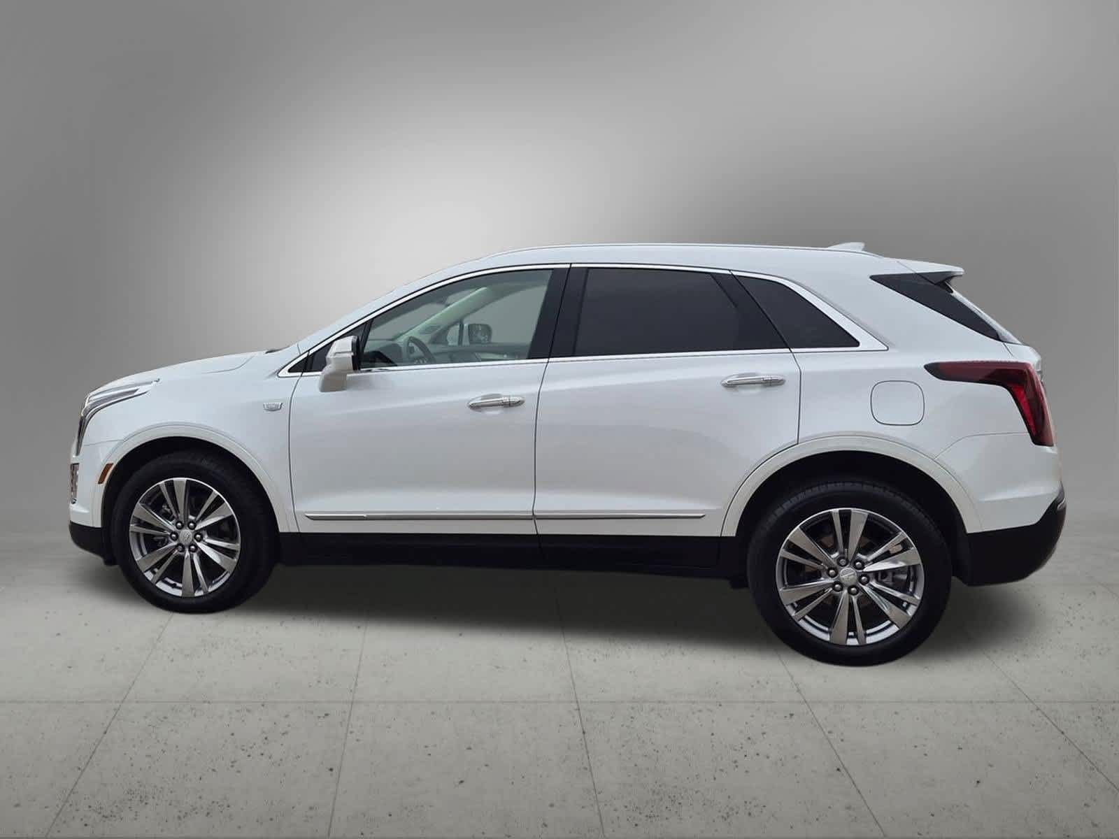 Used 2024 Cadillac XT5 Premium Luxury w/ LPO, Floor Liner Package AWD/4WD image 3