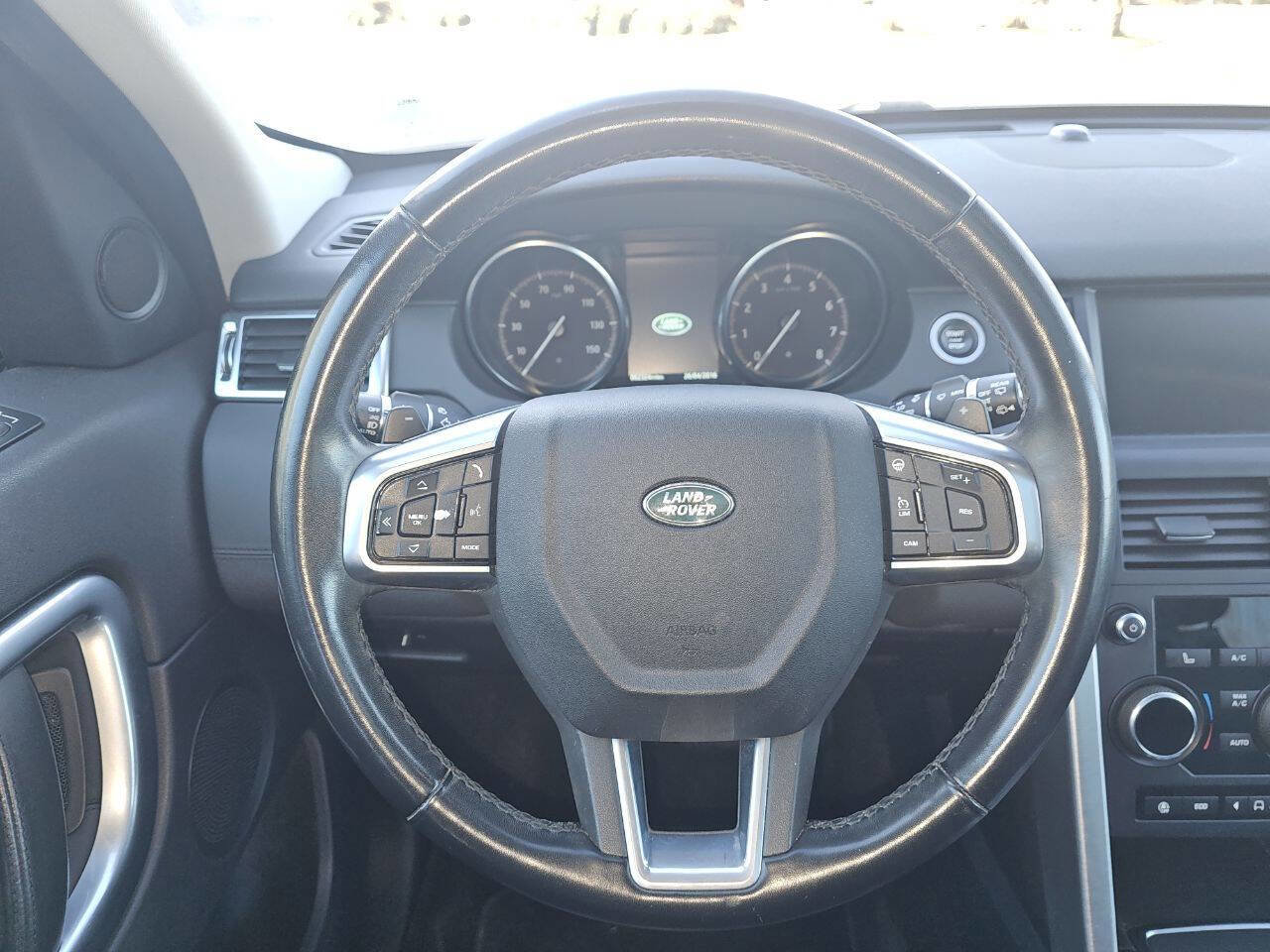 Used 2019 Land Rover Discovery Sport HSE image 26