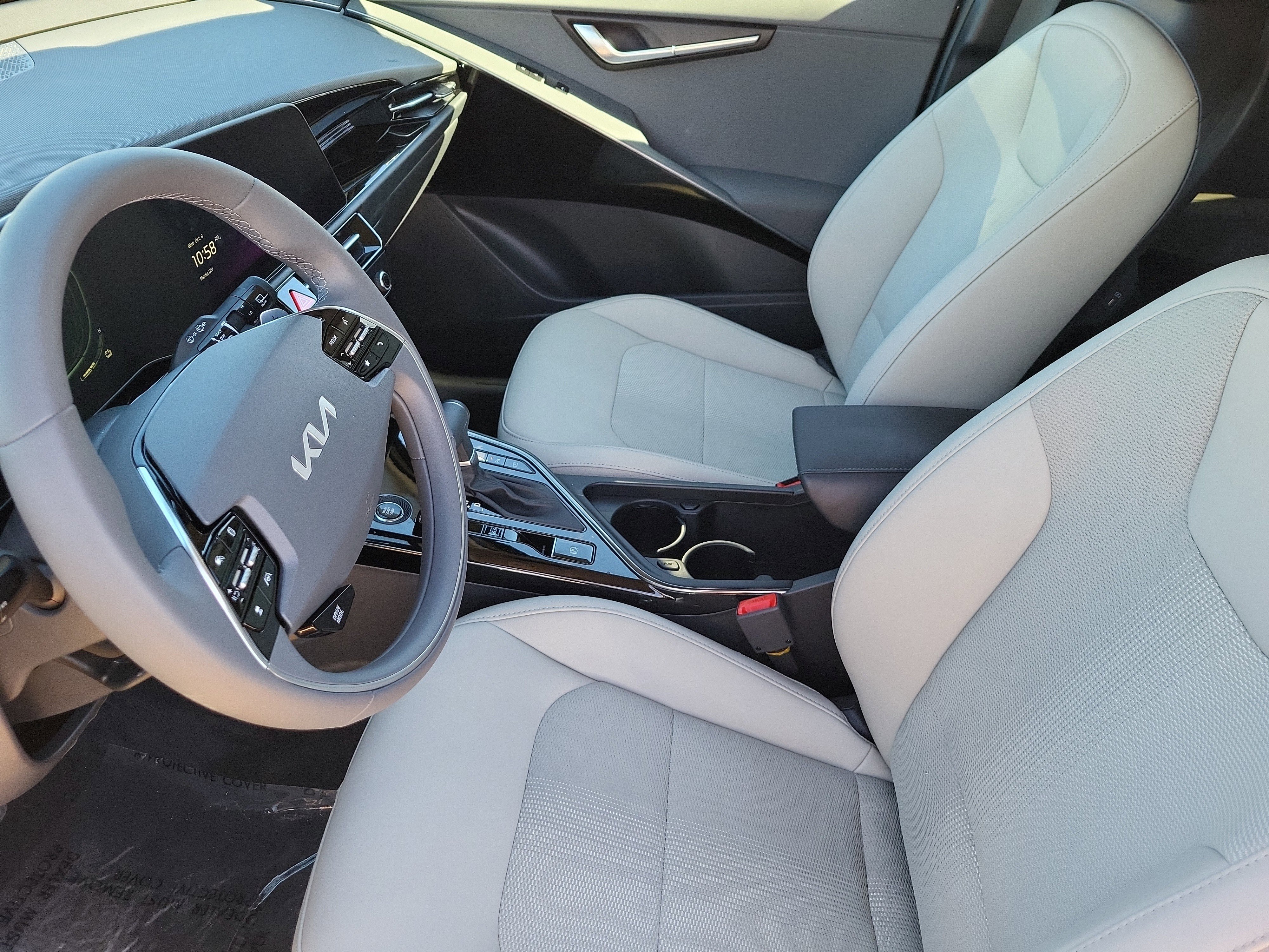 New 2025 Kia Niro EX image 7