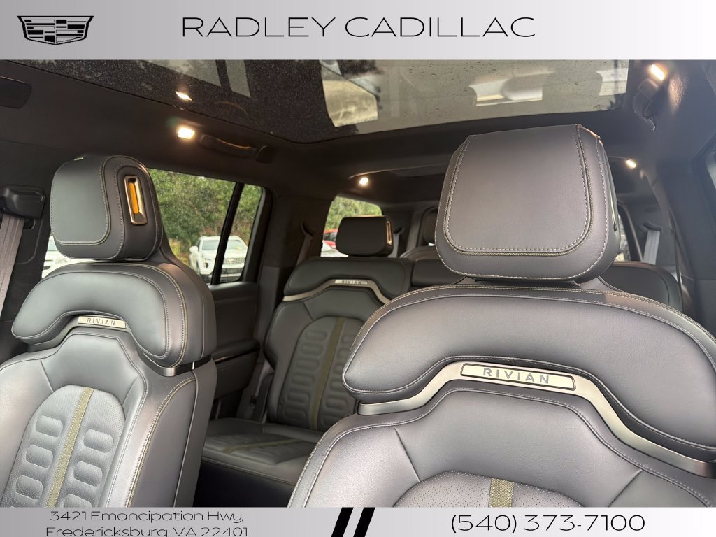 Used 2024 Rivian R1S Adventure Dual AWD/4WD image 2