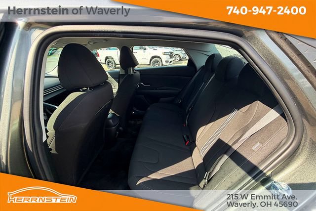 Used 2024 Hyundai Elantra SEL FWD image 20