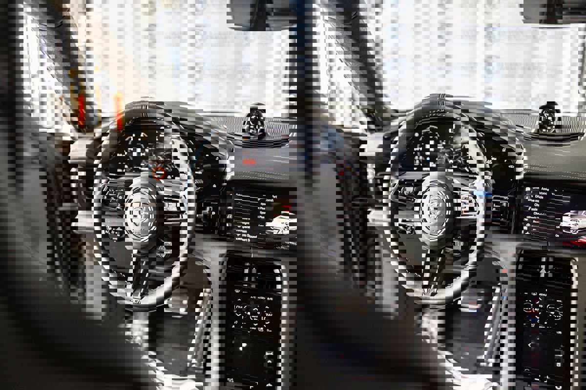 Used 2022 Porsche Taycan GTS image 38